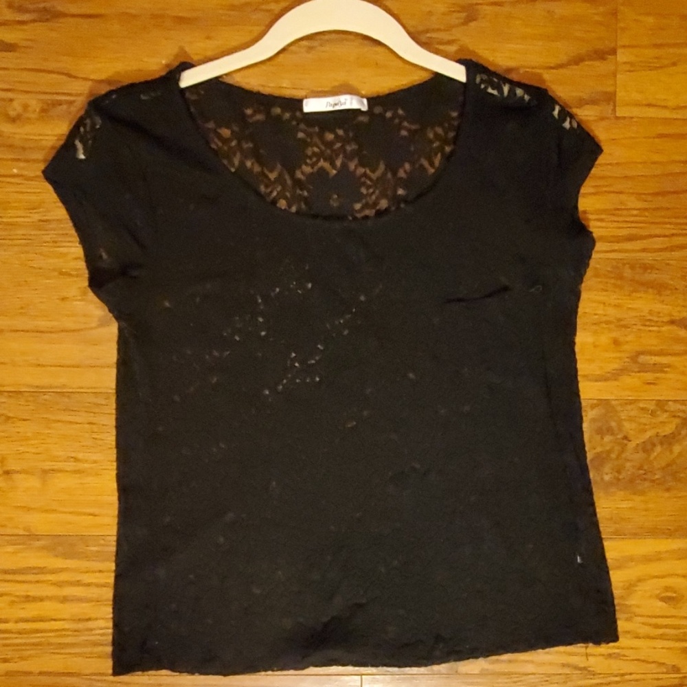 Women's black lace top with front pocket